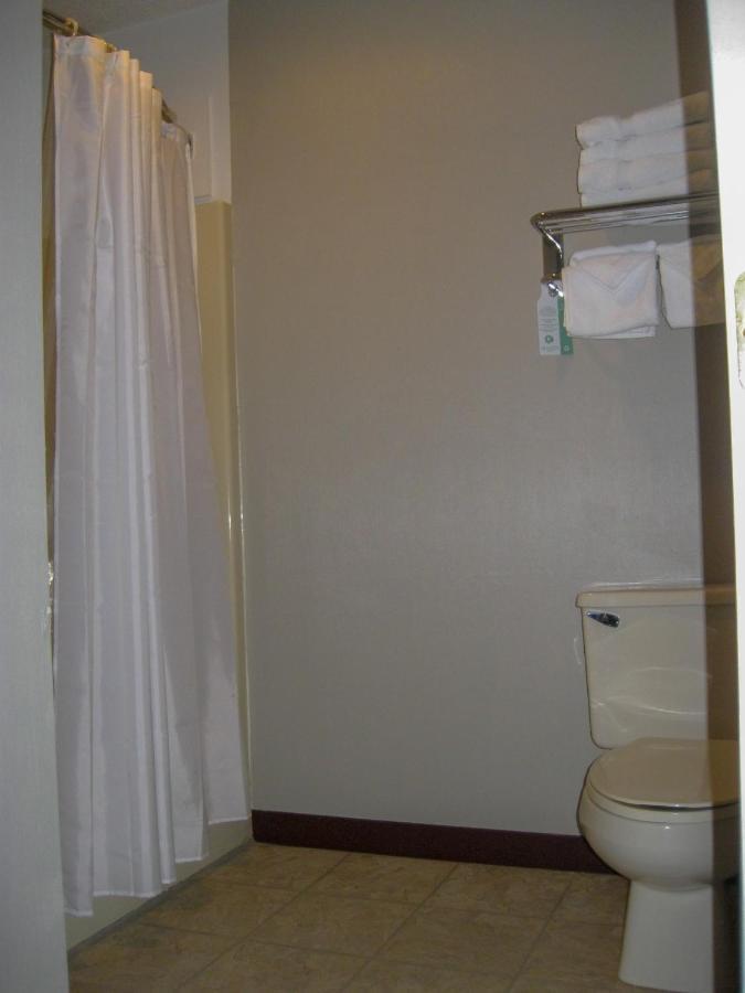 Cedar Hill Lodge Saint Ignace Bagian luar foto