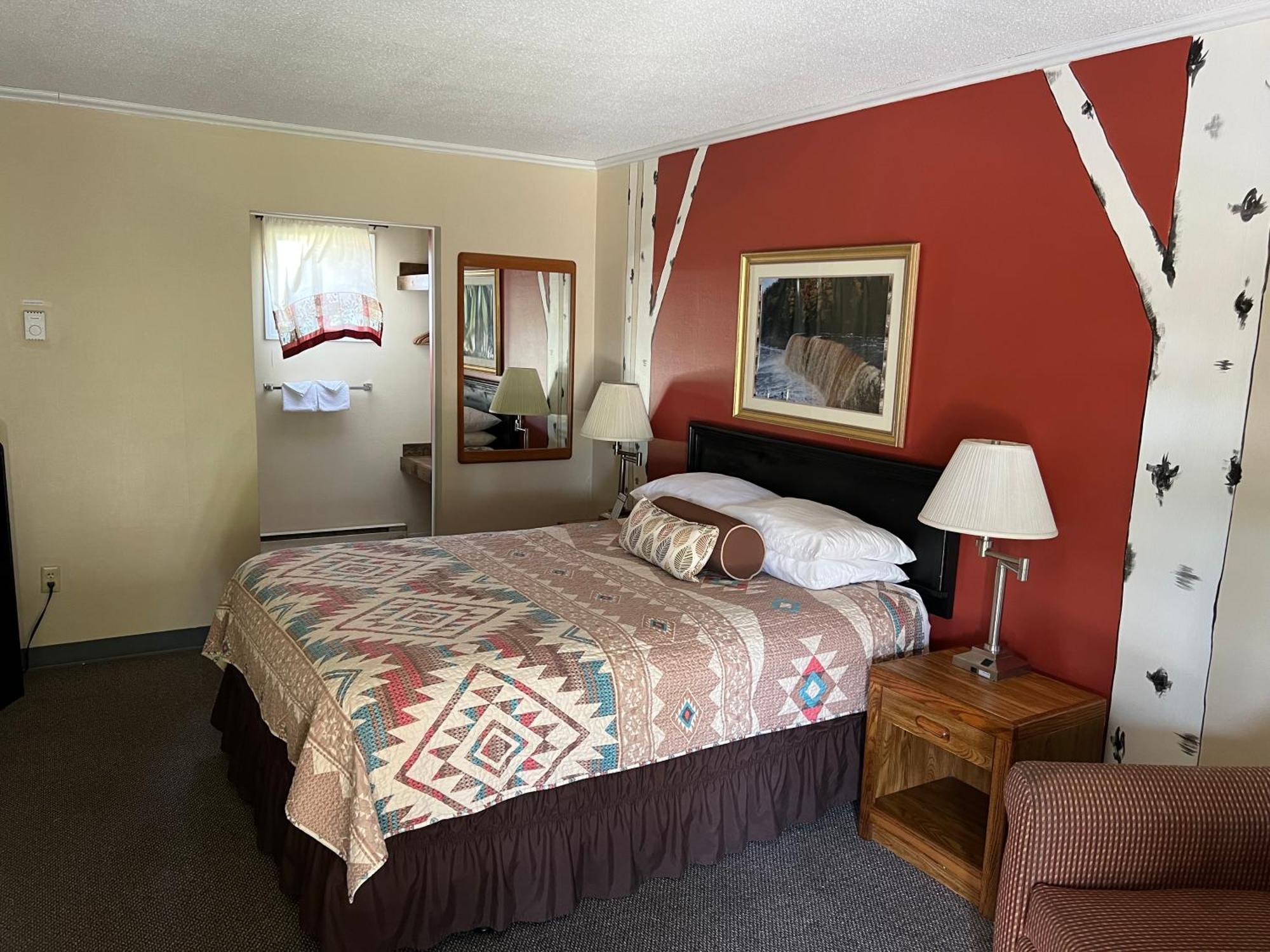 Cedar Hill Lodge Saint Ignace Bagian luar foto